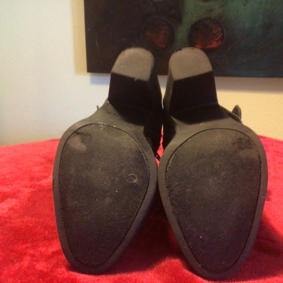 No Parking black suede ankle boots - Picture 4 of 4